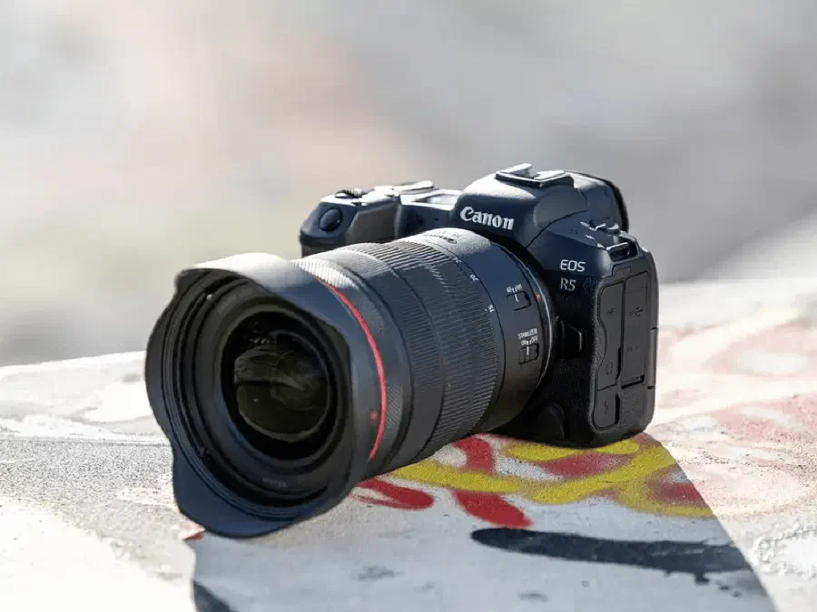 Canon EOS R5